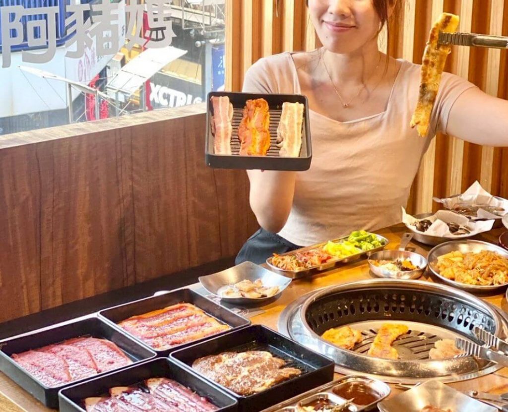 【西門町美食推薦】阿豬媽韓式烤肉，韓式烤肉吃到飽，最低529元起，肉品、海鮮、韓料任你吃